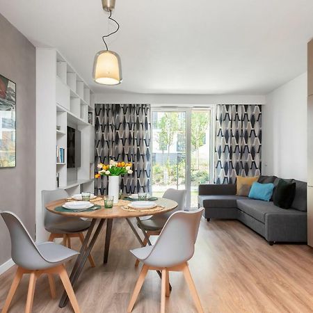 Fort Wola Apartments Warsaw By Noclegi Renters 外观 照片