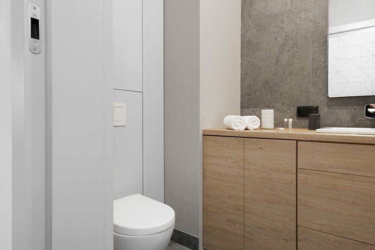 Fort Wola Apartments Warsaw By Noclegi Renters 外观 照片