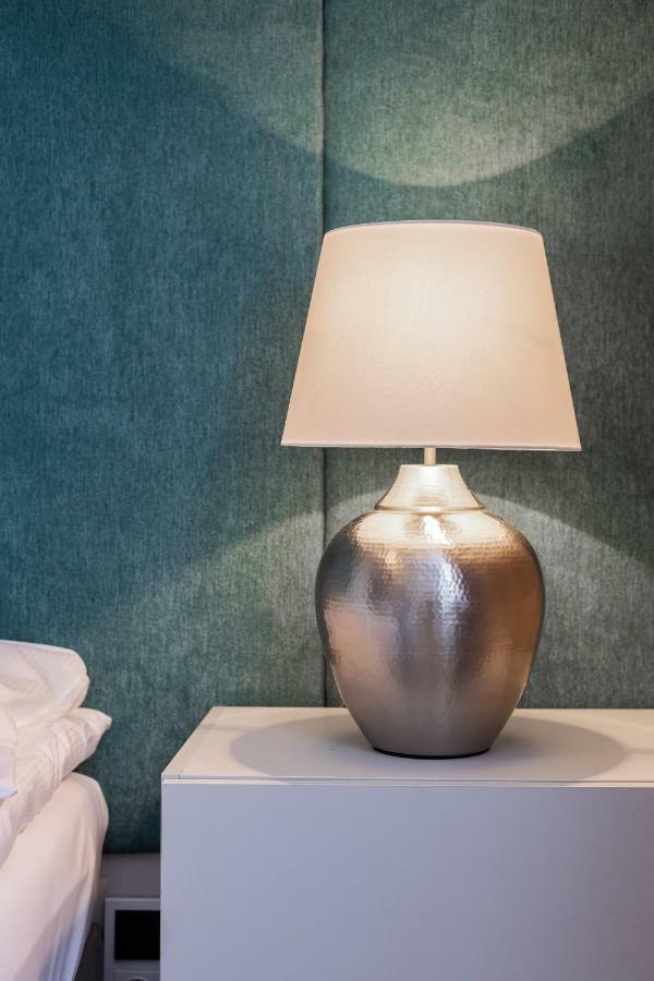 Fort Wola Apartments Warsaw By Noclegi Renters 外观 照片