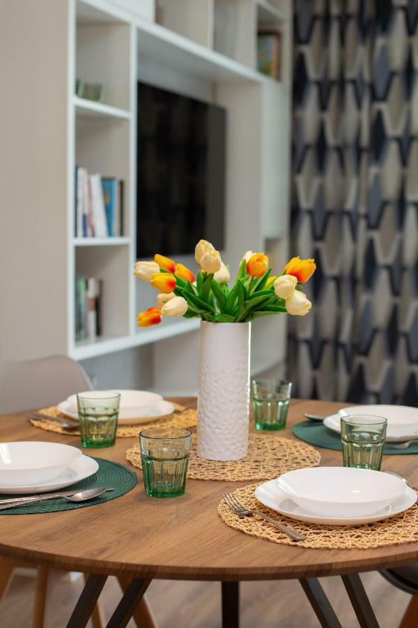 Fort Wola Apartments Warsaw By Noclegi Renters 外观 照片